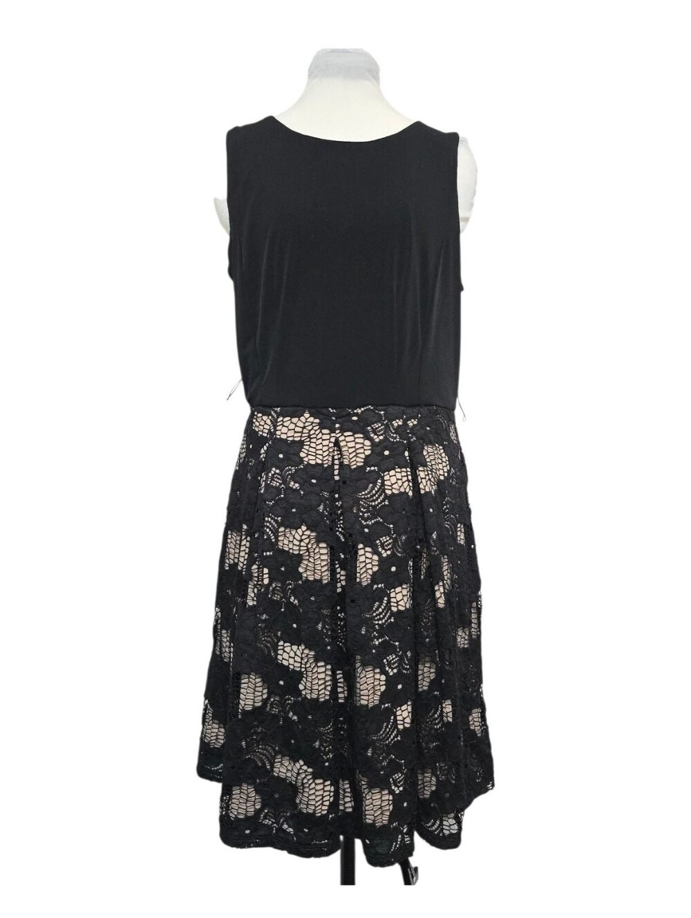 R&K Black Sleeveless Lace A-Line Dress Size 12 Cocktail LBD Wedding Guest Party